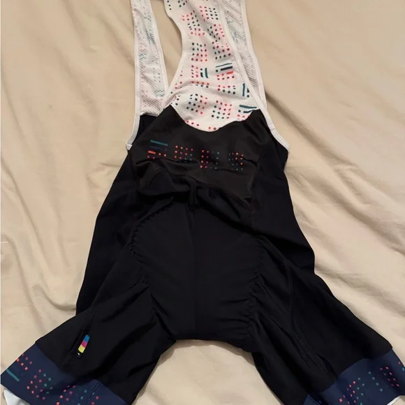 Specialized Jersey, Bib, & Vest Cycling Bundle - Picture 11 of 12